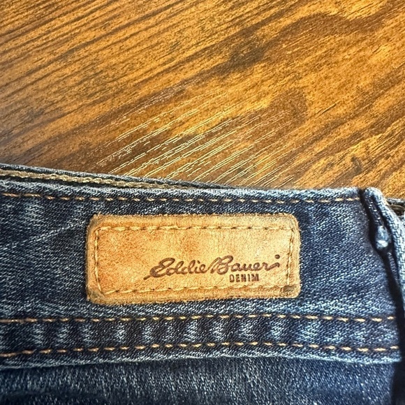Eddie Bauer Women’s Classic Bootcut Jeans Size 8 R - Picture 4 of 14